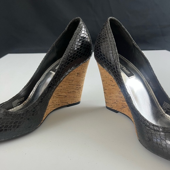 White House Black Market Caserta wedges - Picture 9 of 9